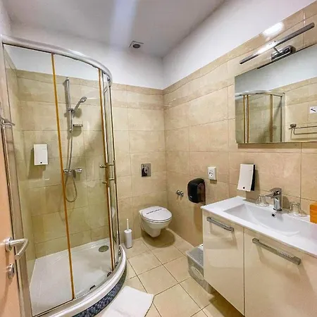 Couette-café Scala 4*